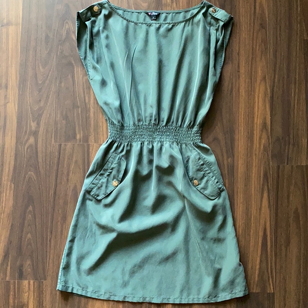 Guess Cap Sleeved Dress